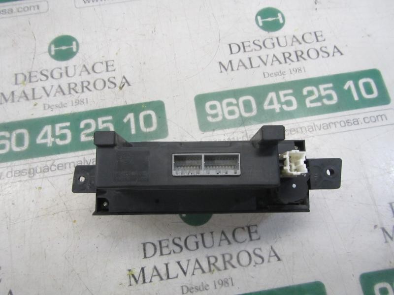 Recambio de mando climatizador para ssangyong kyron 200 xdi limited referencia OEM IAM   