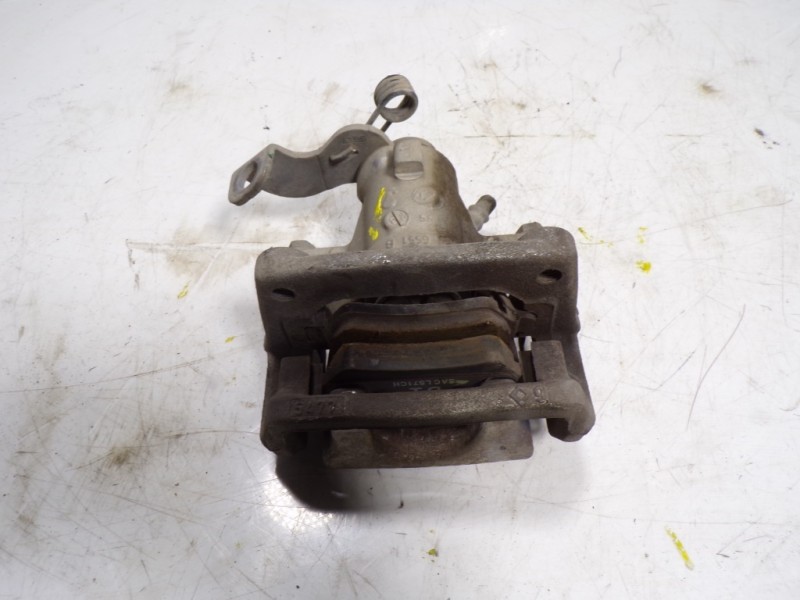 Recambio de pinza freno trasera derecha para kia cee´d 1.4 crdi cat referencia OEM IAM 58311A2A30  