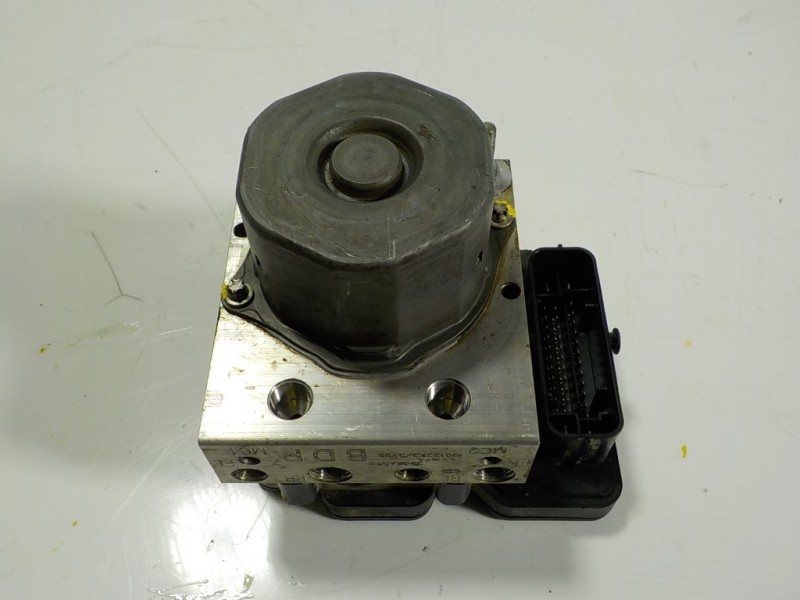 Recambio de abs para opel corsa e 1.4 referencia OEM IAM 95522565 39084530 0265257704