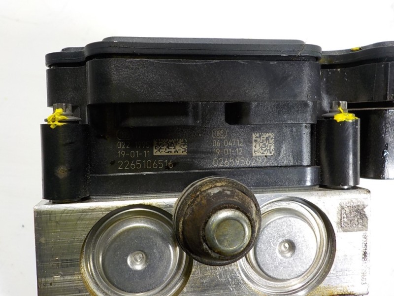 Recambio de abs para opel corsa e 1.4 referencia OEM IAM 95522565 39084530 0265257704