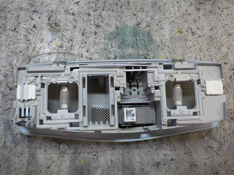 Recambio de piloto interior para mitsubishi asx (ga0w) 1.8 di-d cat referencia OEM IAM 8401A012HA  