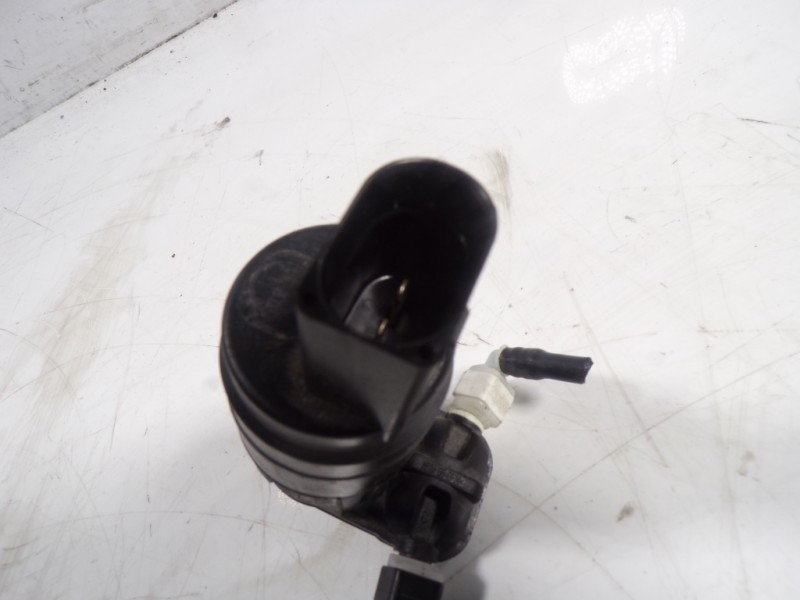 Recambio de bomba limpia para volkswagen golf vii lim. (bq1) 1.6 tdi referencia OEM IAM 1K6955651 1K6955651 