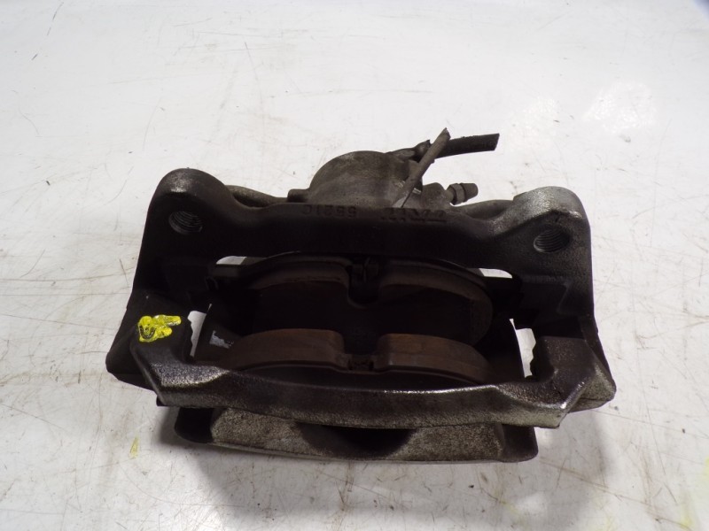 Recambio de pinza freno delantera derecha para volkswagen golf vii lim. (bq1) 1.6 tdi referencia OEM IAM 8V0615124  