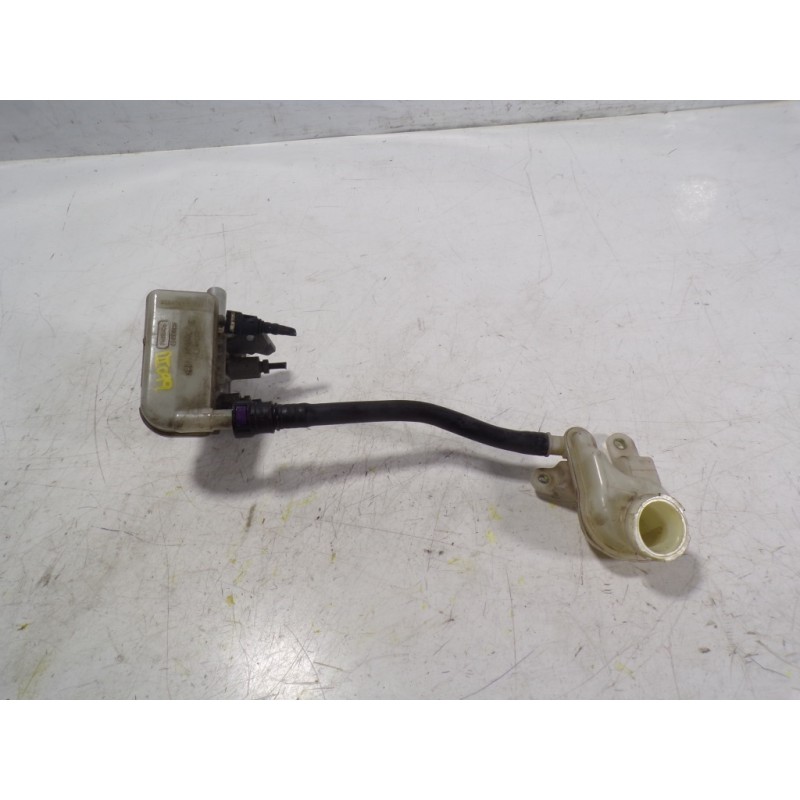 Recambio de bomba freno para ford fiesta (ccn) 1.5 tdci cat referencia OEM IAM 1751664  