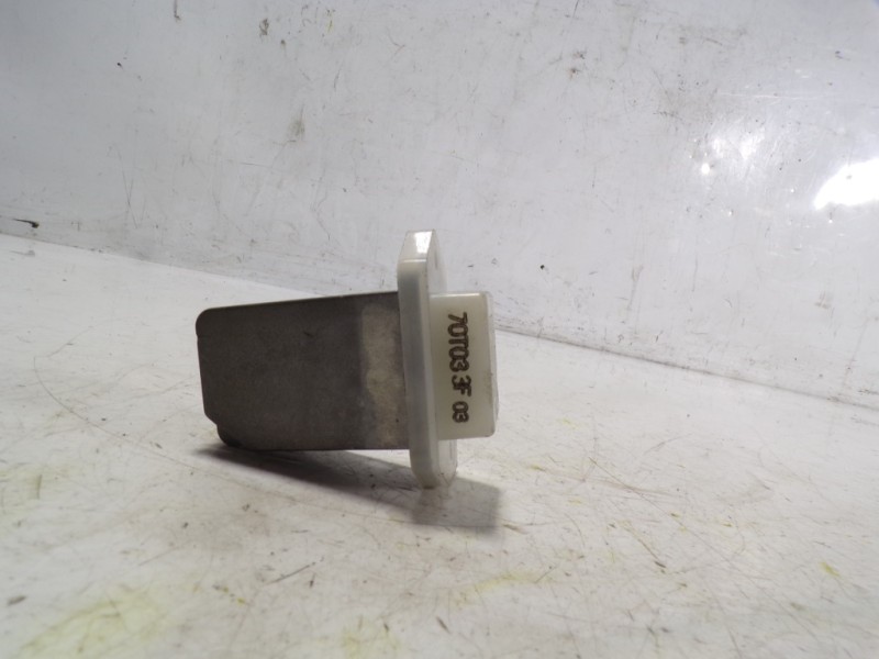 Recambio de resistencia calefaccion para nissan micra (k13) 1.2 cat referencia OEM IAM 2776170T03 70T033F03 70T033F03