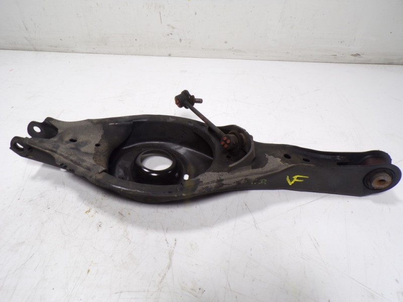 Recambio de brazo suspension inferior trasero derecho para mazda 3 lim. () origin referencia OEM IAM   
