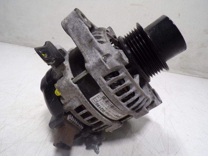 Recambio de alternador para toyota aygo 1.0 vvti referencia OEM IAM 270600Q190 270600Q190 MS1042113490
