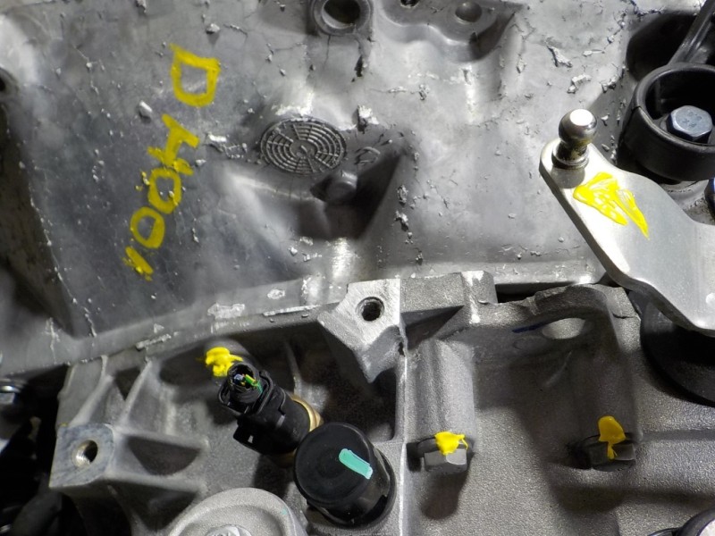 Recambio de caja cambios para peugeot 208 1.2 12v e-vti referencia OEM IAM 9803846280 20A701 