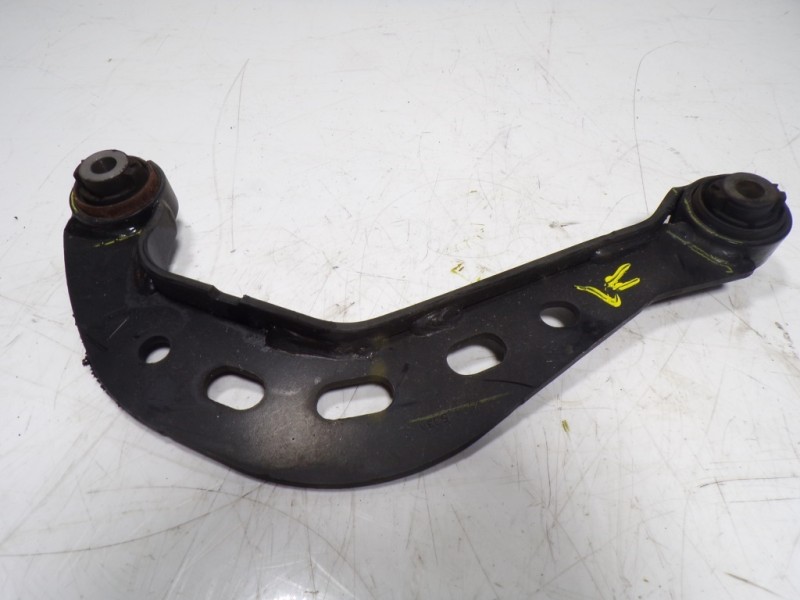 Recambio de brazo suspension superior trasero derecho para mazda 3 lim. () origin referencia OEM IAM   