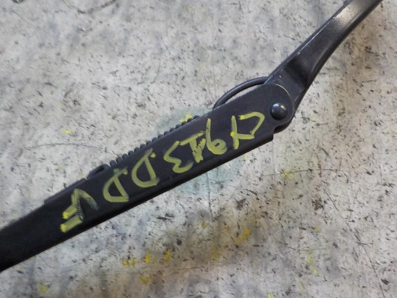 Recambio de brazo limpia delantero derecho para bmw serie 3 berlina (e90) 320d referencia OEM IAM 61619449916  