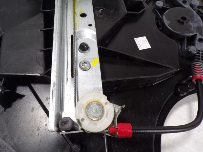 Recambio de elevalunas trasero derecho para ford fiesta (ccn) 1.5 tdci cat referencia OEM IAM 2146006 C1BBA045H22AC 