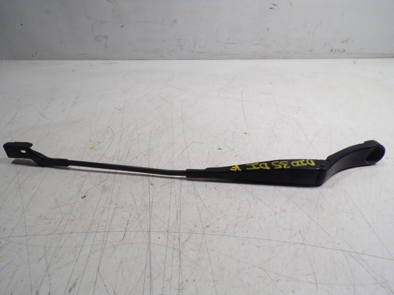 Recambio de brazo limpia delantero izquierdo para peugeot 308 1.6 blue-hdi fap referencia OEM IAM 1610670580  