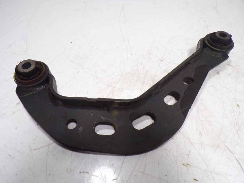 Recambio de brazo suspension superior trasero izquierdo para mazda 3 lim. () origin referencia OEM IAM   