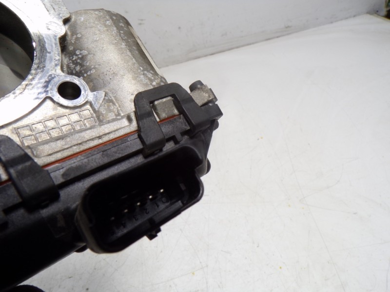 Recambio de caja mariposa para peugeot 308 1.6 blue-hdi fap referencia OEM IAM 9830301180 9807238580 