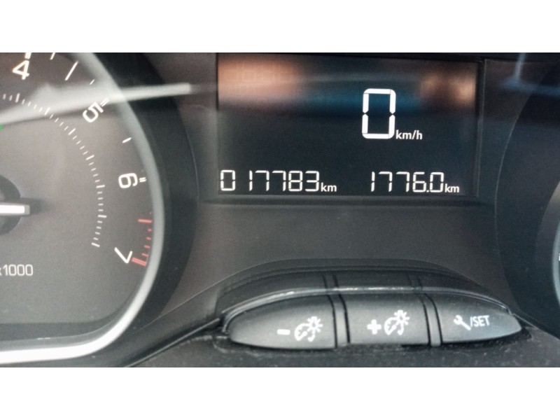 Recambio de cuadro instrumentos para peugeot 208 1.2 12v e-vti referencia OEM IAM 9822621180 9822621180 