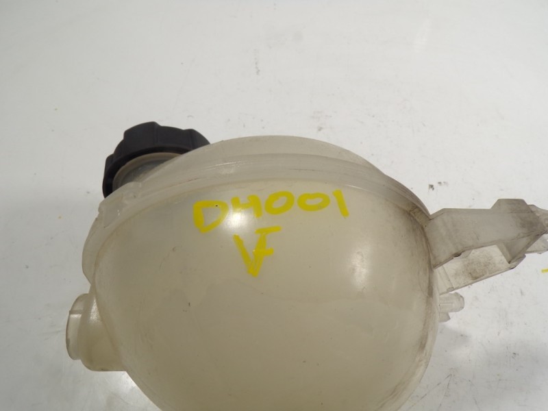 Recambio de deposito expansion para peugeot 208 1.2 12v e-vti referencia OEM IAM 9800777280  