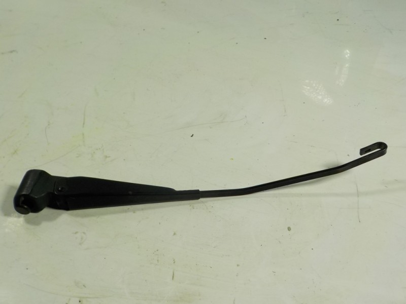 Recambio de brazo limpia trasero para ford transit connect 1.5 tdci cat referencia OEM IAM 1863100  