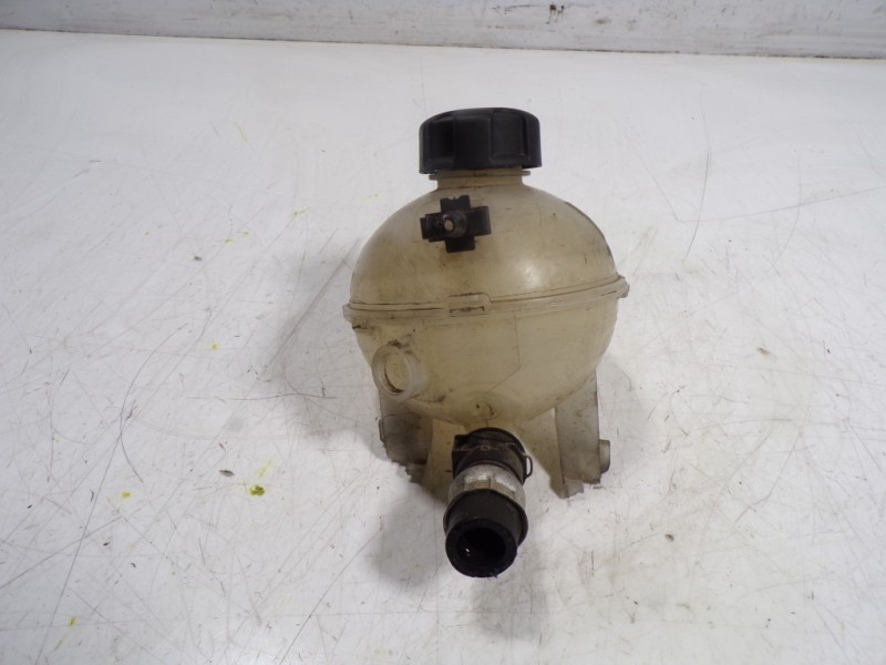 Recambio de deposito expansion para peugeot 308 1.6 blue-hdi fap referencia OEM IAM 9678125880 9678514680 