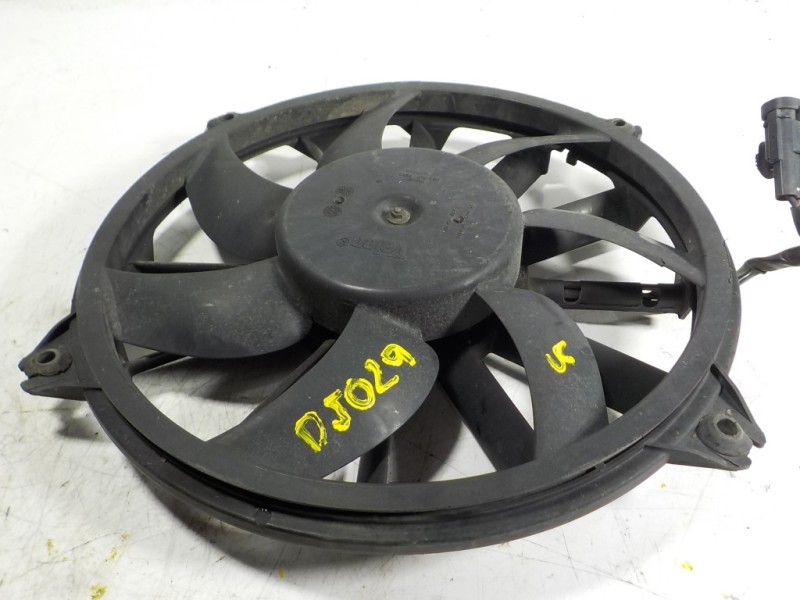 Recambio de electroventilador para citroën c4 berlina 1.6 16v hdi referencia OEM IAM   