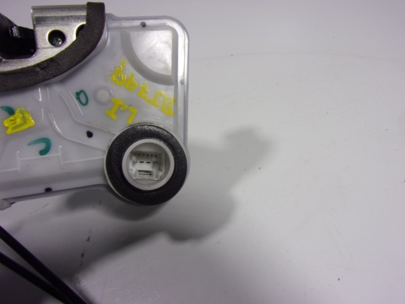 Recambio de cerradura puerta delantera izquierda para toyota aygo 1.0 vvti referencia OEM IAM 690400H060  