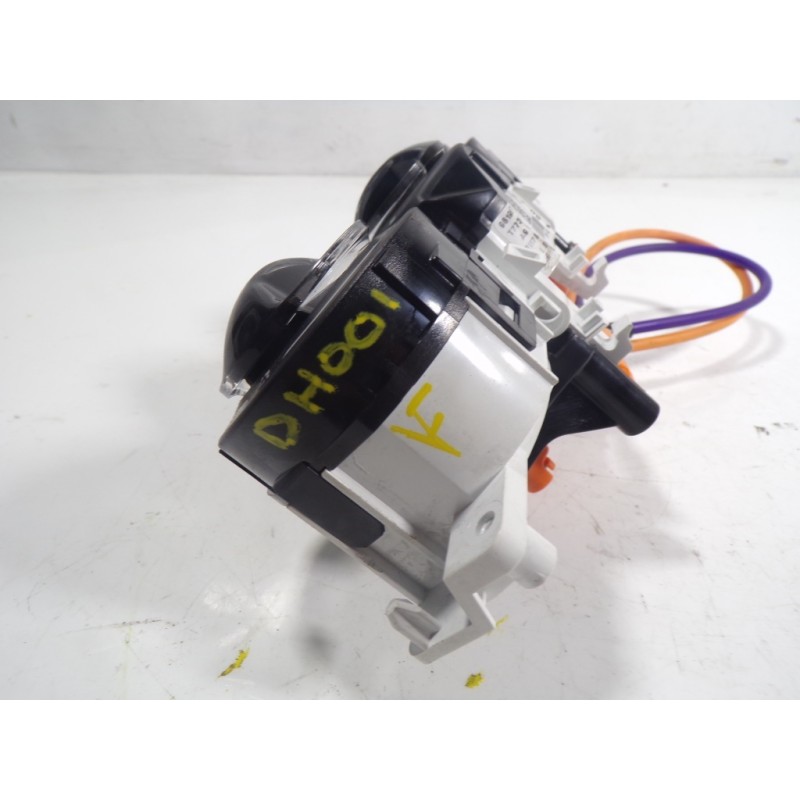 Recambio de mando calefaccion / aire acondicionado para peugeot 208 1.2 12v e-vti referencia OEM IAM  9819611577 T77304B