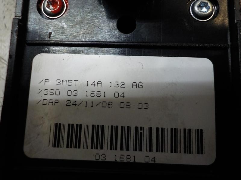 Recambio de mando elevalunas delantero izquierdo para ford focus berlina (cap) ghia referencia OEM IAM   