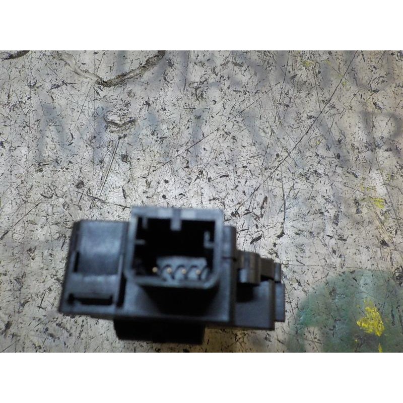 Recambio de motor apertura trampillas climatizador para bmw serie 3 berlina (e90) 320d referencia OEM IAM 64119321034  