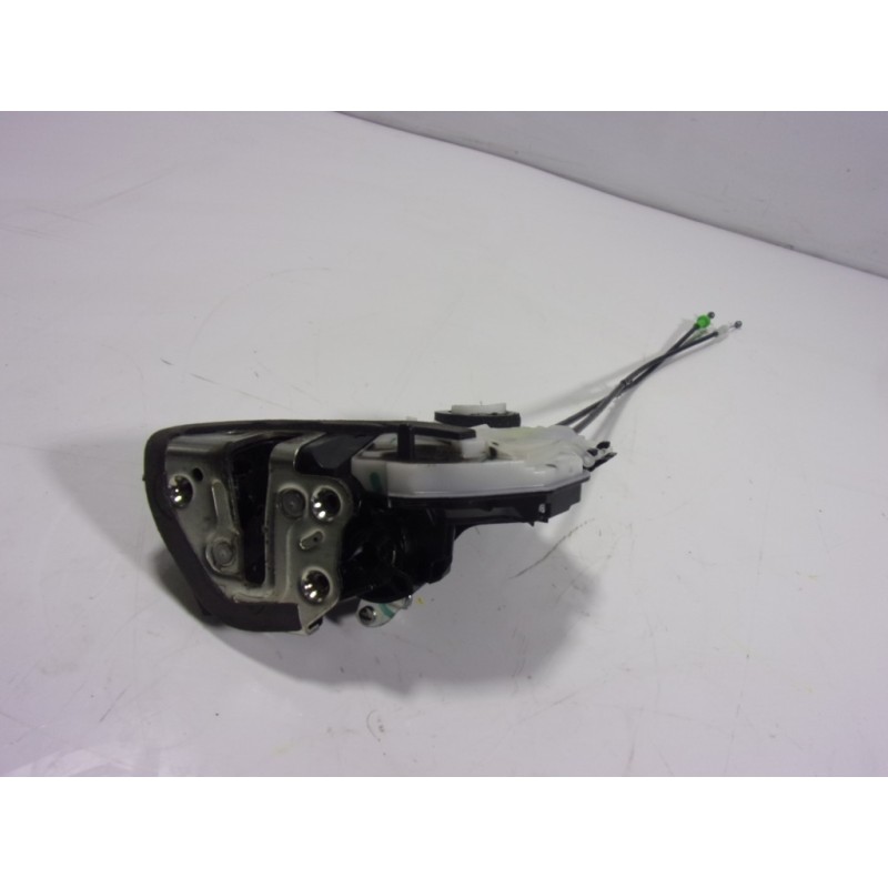 Recambio de cerradura puerta trasera izquierda para toyota aygo 1.0 vvti referencia OEM IAM 6906002391  