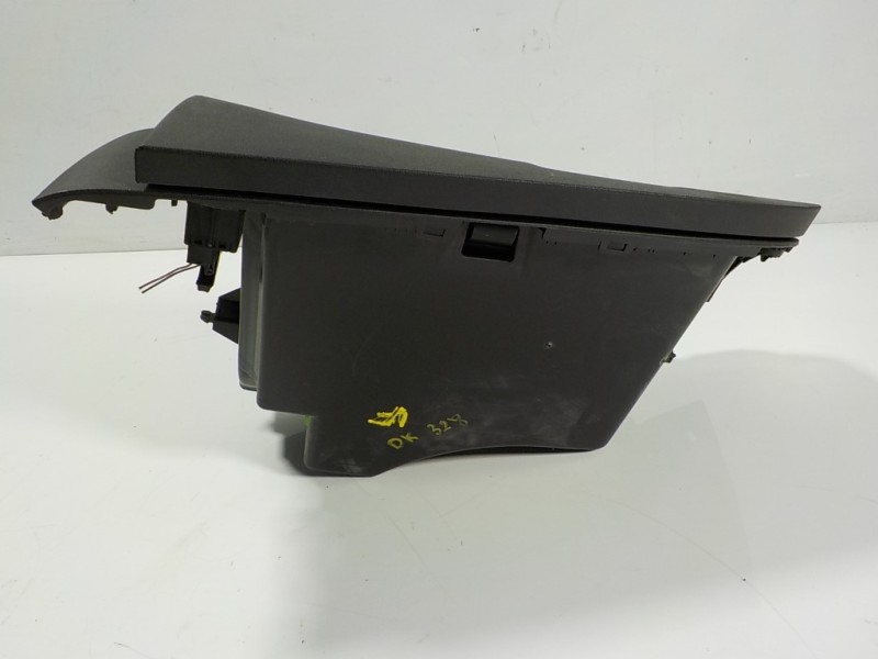 Recambio de guantera para opel corsa e 1.4 referencia OEM IAM 39141454 39013999 