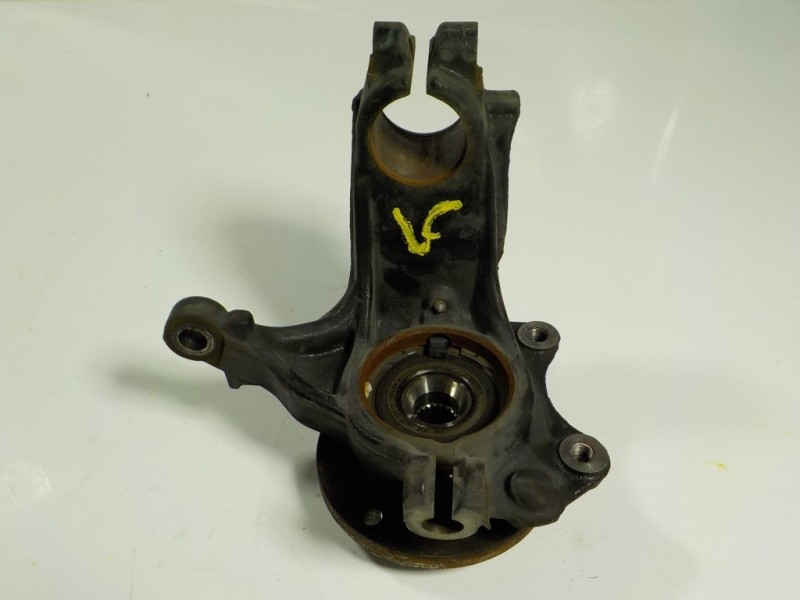 Recambio de mangueta delantera izquierda para peugeot 208 1.2 12v e-vti referencia OEM IAM 1607557480  