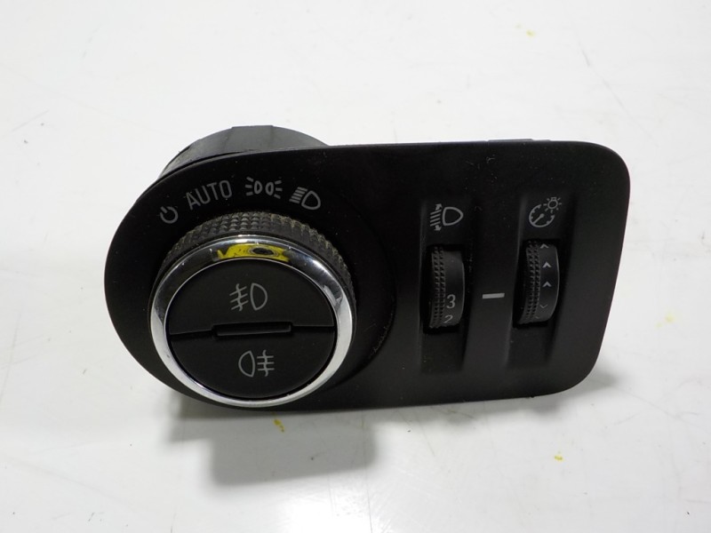 Recambio de mando luces para opel corsa e 1.4 referencia OEM IAM 13470446 13470446 