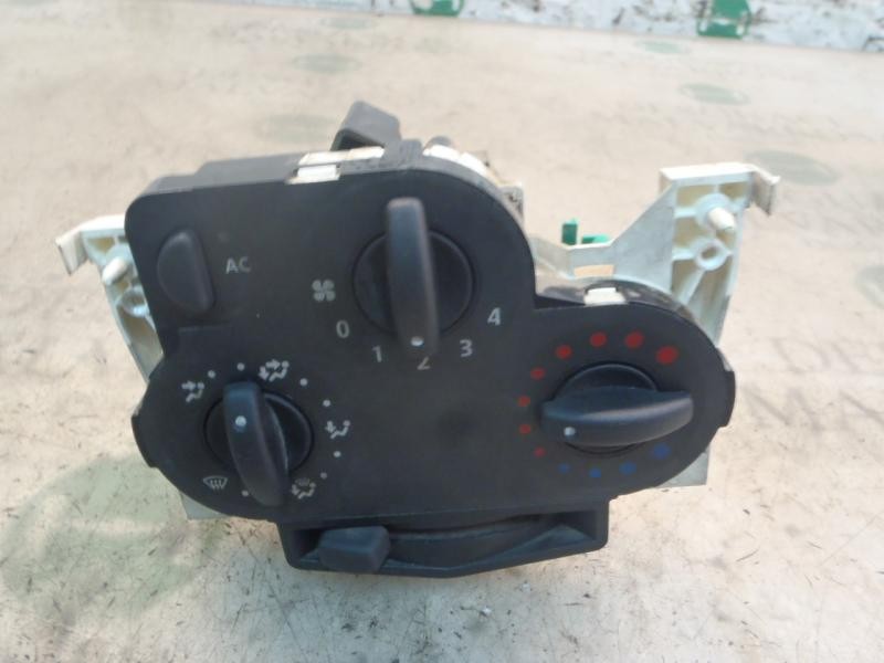 Recambio de mando calefaccion / aire acondicionado para dacia logan express ambiance referencia OEM IAM 6001547668 69570001 6957