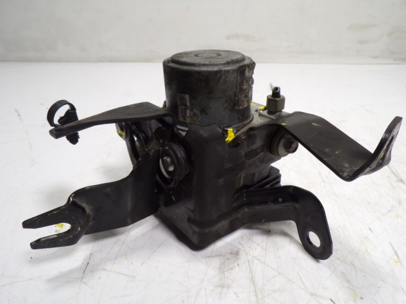 Recambio de abs para opel insignia berlina 2.0 cdti cat referencia OEM IAM 23210878 23430008 