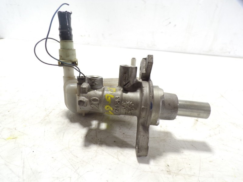 Recambio de bomba freno para ford transit courier 1.5 tdci cat referencia OEM IAM 1751664  