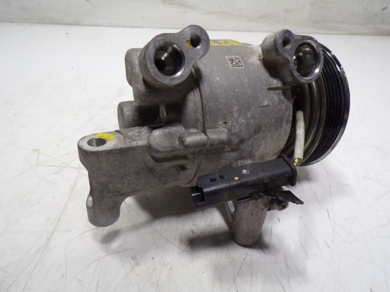 Recambio de compresor aire acondicionado para toyota aygo 1.0 vvti referencia OEM IAM 88310YV010 88310YV010D R134A1221YF