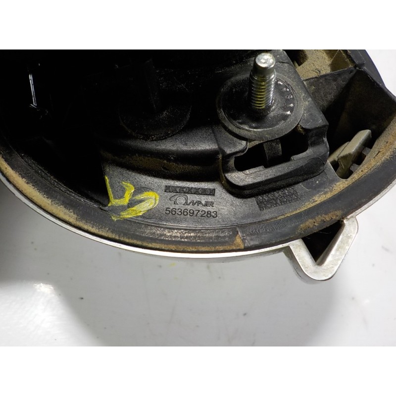 Recambio de maneta porton para opel corsa e 1.4 referencia OEM IAM 13401592 563697283 