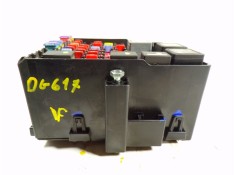 Recambio de caja reles / fusibles para ford transit courier 1.5 tdci cat referencia OEM IAM  6V5114A175AA  2