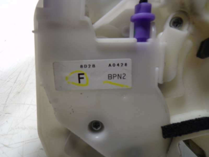 Recambio de cerradura puerta delantera derecha para mazda 3 lim. () origin referencia OEM IAM  BD28A0428 