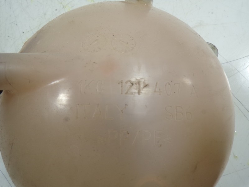 Recambio de deposito expansion para volkswagen caddy ka/kb (2c) 2.0 tdi referencia OEM IAM 1K0121407A 1K0121407A 