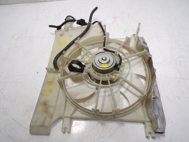 Recambio de electroventilador para toyota aygo 1.0 vvti referencia OEM IAM 163628EA01 163600Q021A 