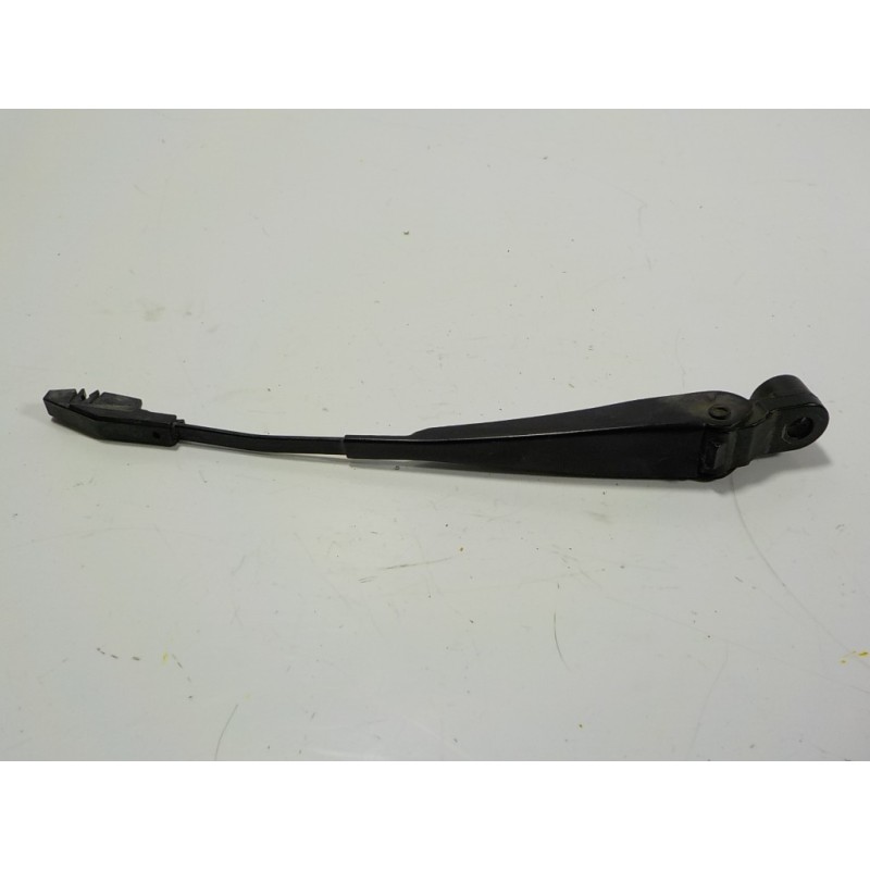 Recambio de brazo limpia trasero para land rover evoque 2.2 td4 cat referencia OEM IAM LR043869  