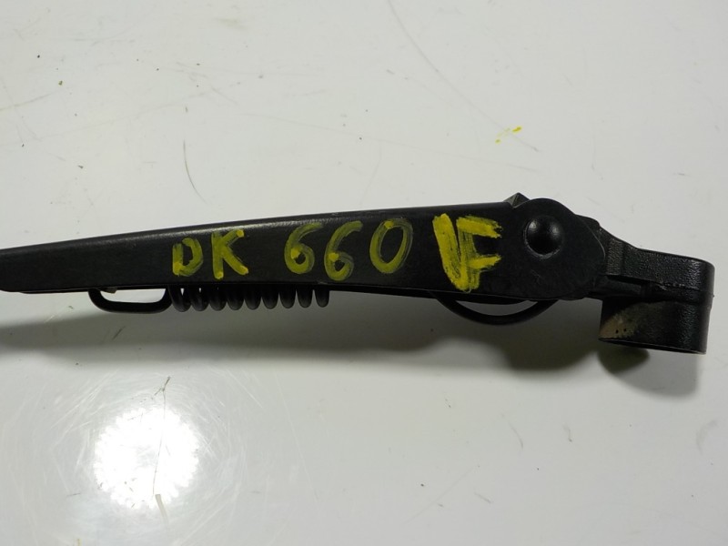 Recambio de brazo limpia trasero para land rover evoque 2.2 td4 cat referencia OEM IAM LR043869  