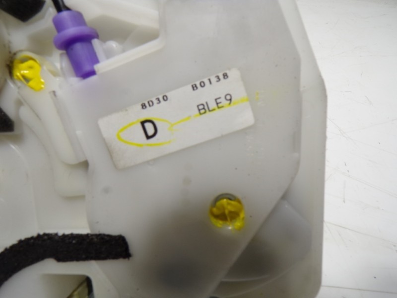 Recambio de cerradura puerta delantera izquierda para mazda 3 lim. () origin referencia OEM IAM  8D30B0138 