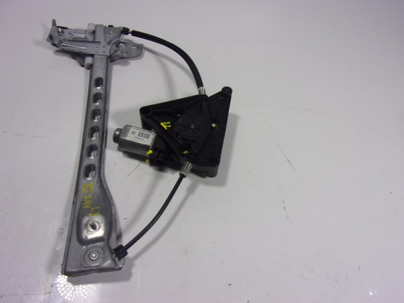 Recambio de elevalunas delantero izquierdo para toyota aygo 1.0 vvti referencia OEM IAM 698200H031 402663A090221 