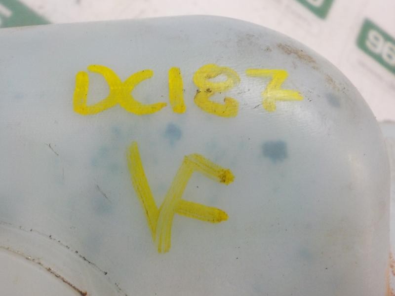 Recambio de deposito limpia para peugeot 207 1.4 referencia OEM IAM   