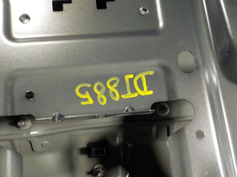 Recambio de capot trasero para opel insignia berlina 2.0 cdti cat referencia OEM IAM 23142083  