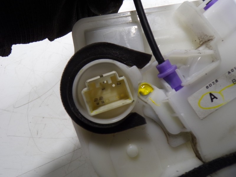 Recambio de cerradura puerta trasera izquierda para mazda 3 lim. () origin referencia OEM IAM  8D28A0540 