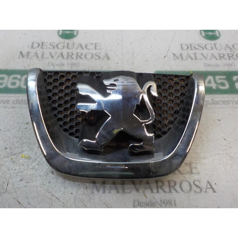 Recambio de rejilla para peugeot 207 1.4 referencia OEM IAM   