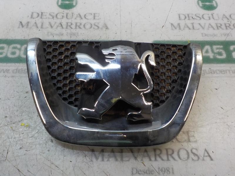 Recambio de rejilla para peugeot 207 1.4 referencia OEM IAM   