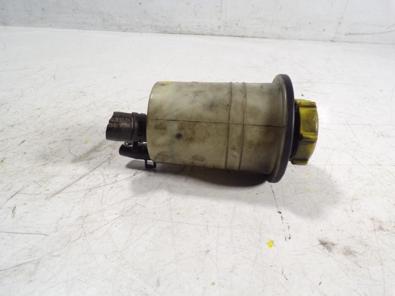 Recambio de deposito servo para land rover discovery 4 tdv6 se referencia OEM IAM QFX500060  